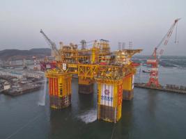 重磅丨“有三艘中型航母那么大”,海洋油气开发大国重器来了!