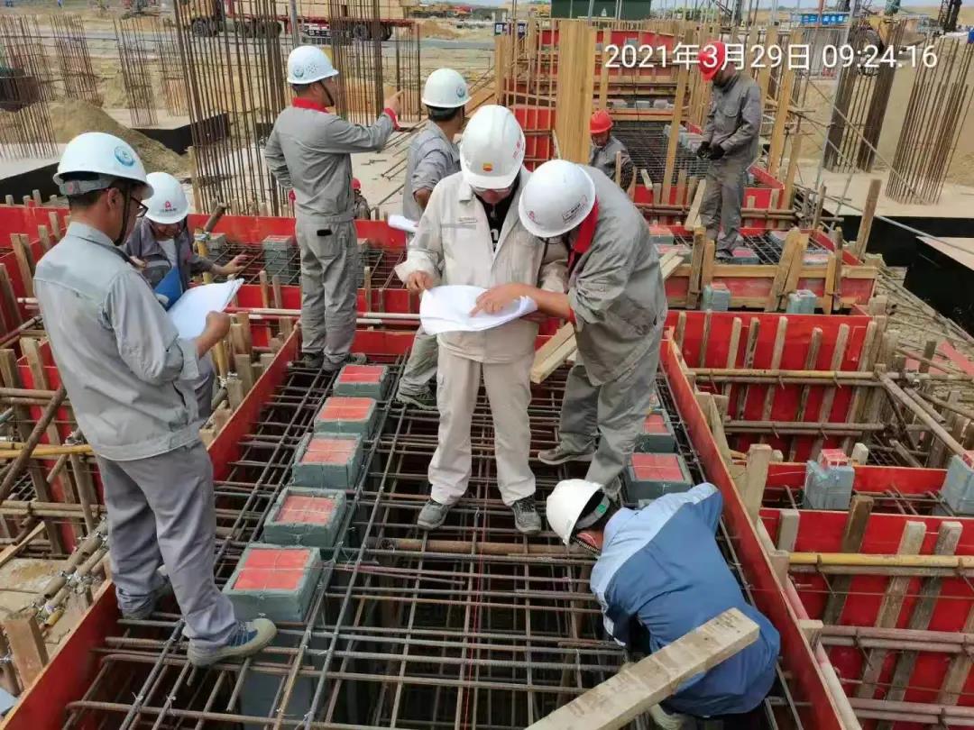 广东石化高密度聚乙烯项目开创国内挤压机设备基础整体浇筑先河  HQC  寰球工程  昨天 广东石化高密度聚乙烯项目开创国内挤压机设备基础整体浇筑先河  HQC  寰球工程  昨天