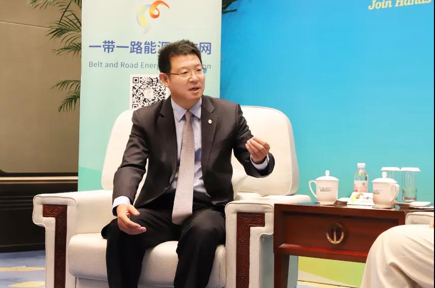 中国电建集团国际工程有限公司副总经理吴文豪:中国企业推进“一带一路”建设,在授人以鱼的同时,也授人以渔 中国电建集团国际工程有限公司副总经理吴文豪:中国企业推进“一带一路”建设,在授人以鱼的同时,也授人以渔