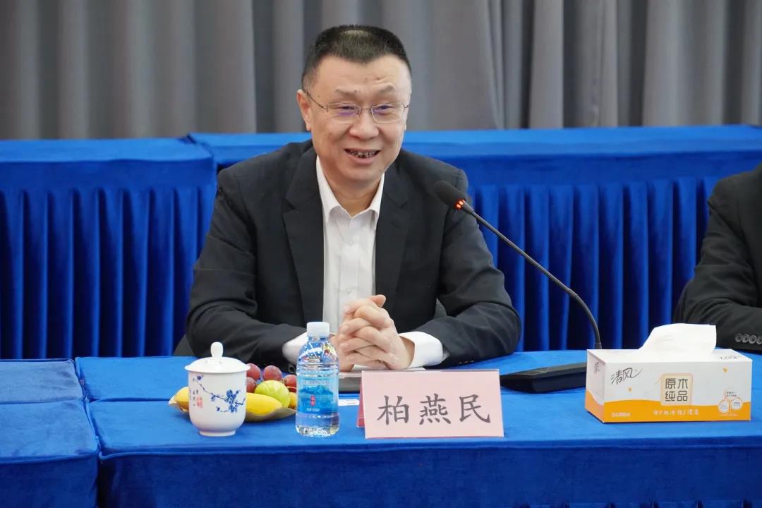 华荣和中兴签署战略合作协议 为华荣安工智能增添“5G翅膀” 华荣和中兴签署战略合作协议 为华荣安工智能增添“5G翅膀”