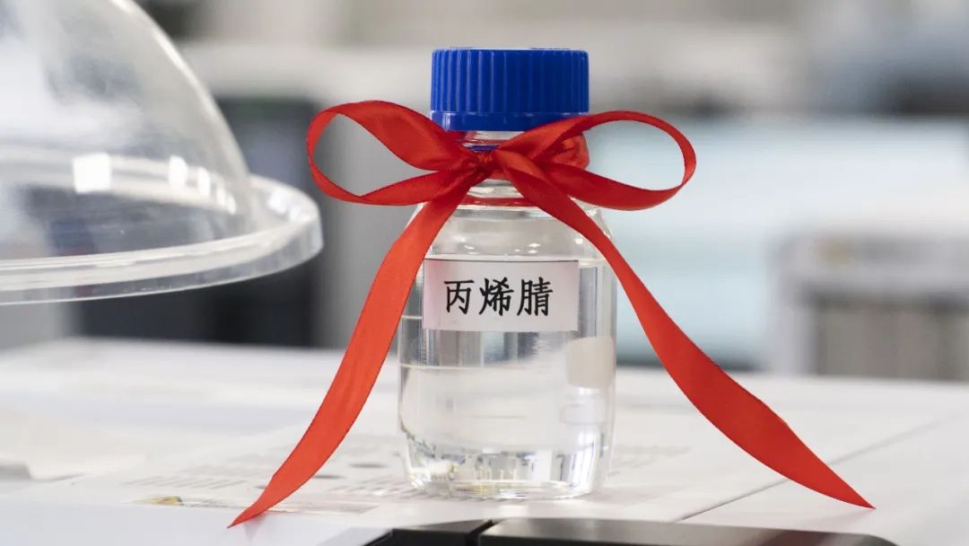 天辰公司天辰齐翔尼龙新材料项目丙烯腈装置一次性开车成功! 天辰公司天辰齐翔尼龙新材料项目丙烯腈装置一次性开车成功!