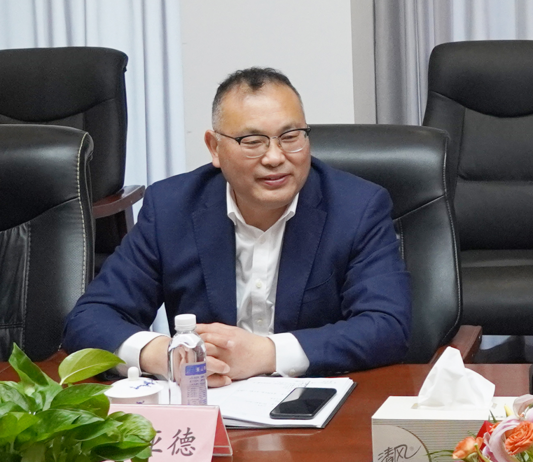 石化盈科到访华荣探讨共拓市场新空间 石化盈科到访华荣探讨共拓市场新空间