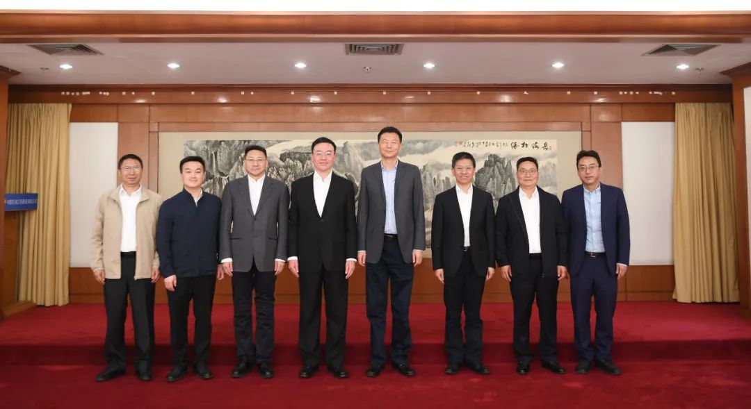 中国石油尼罗河公司总经理卢江波到 中油工程建设公司访问交流 中国石油尼罗河公司总经理卢江波到 中油工程建设公司访问交流